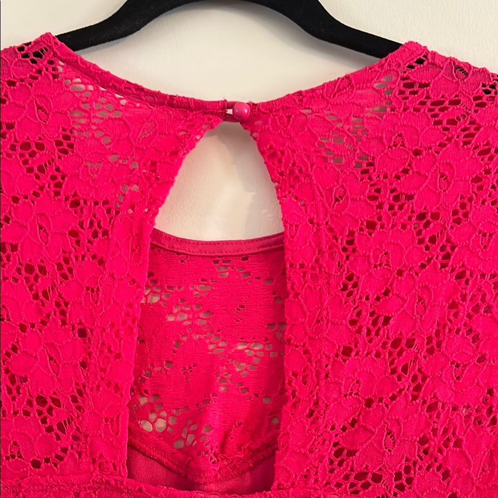 2B Bebe Fuchsia Lace Midi Dress Size L - Picture 8 of 12
